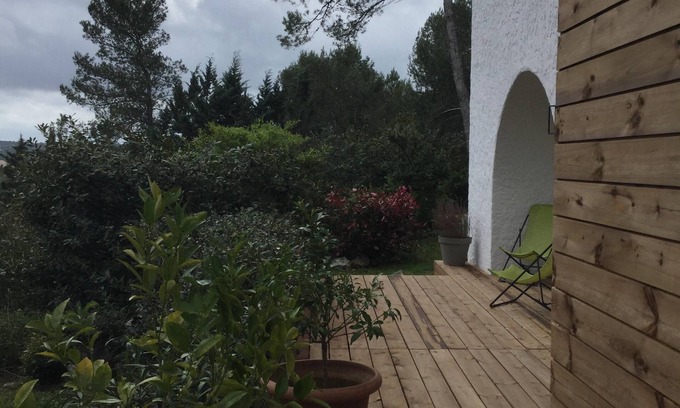 Saint-Clement-de-Riviere Villa | House for 8 people in Saint Clément de Rivières