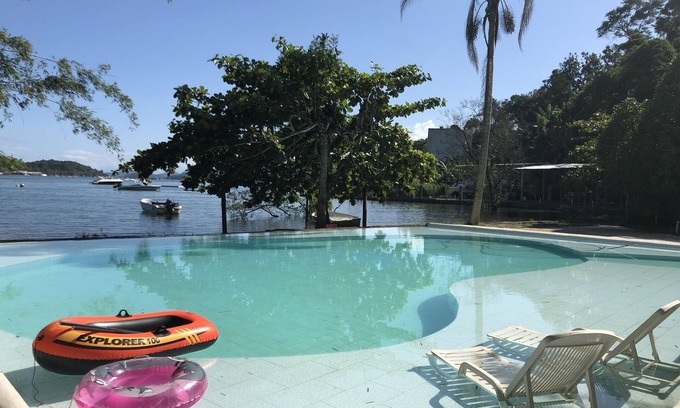 Ponta Do Partido House | House in Angra