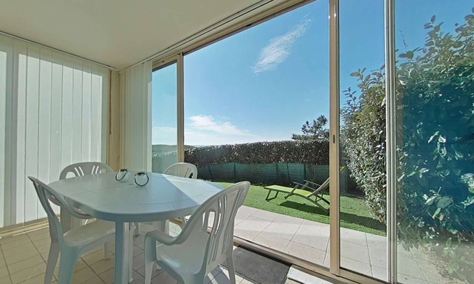 Bretignolles-sur-Mer House | House in Bretignolles-sur-Mer: 2 br, 4 ppl, secured pool