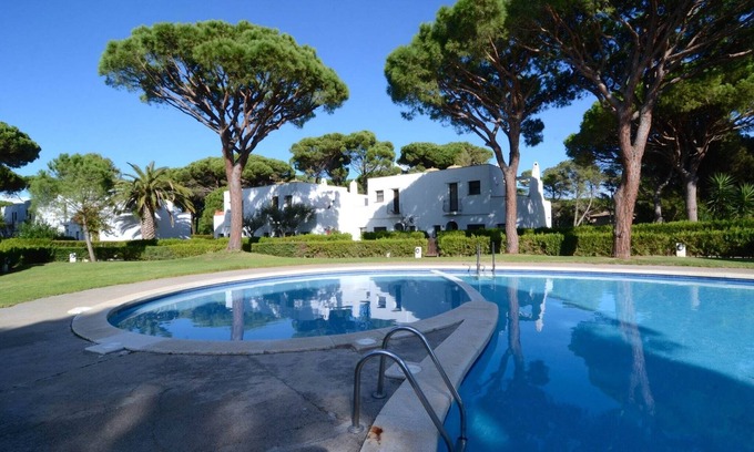 Pals Apartment | House in Pals near Beach & Golf Course