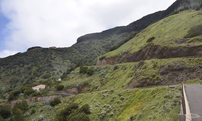 Vallehermoso House | House in the Caserio de Epina
