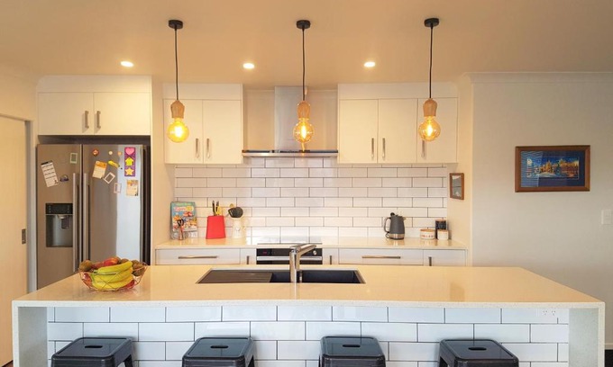 Waipahihi House | House In The Heights
