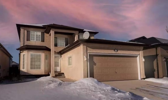 Fort Gary House | House in Winnipeg's Prime Neighbourhood