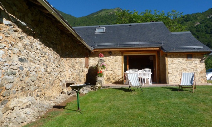 Laruns Cottage | House located in Laruns in the small hamlet of Goust