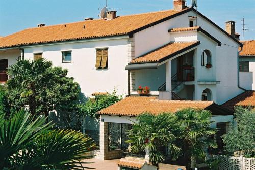 Spadici Apartment | House Monika