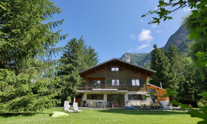Le Bourg-d'Oisans Ski Chalet | House N Alpes