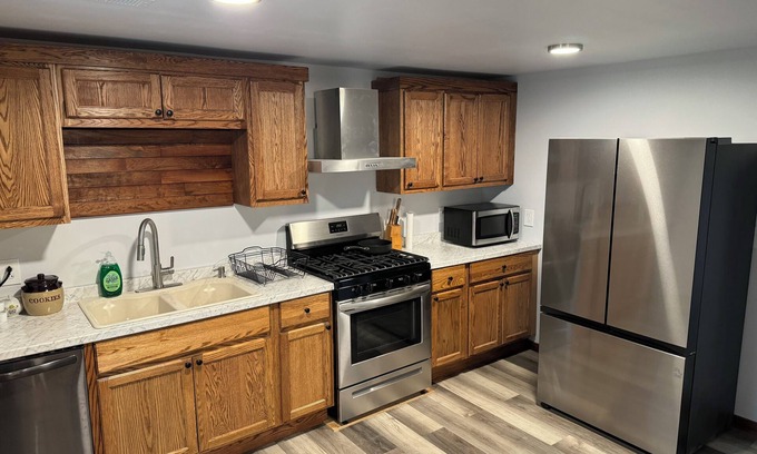 Orchard Park House | House near Buffalo Bills stadium in Orchard Park