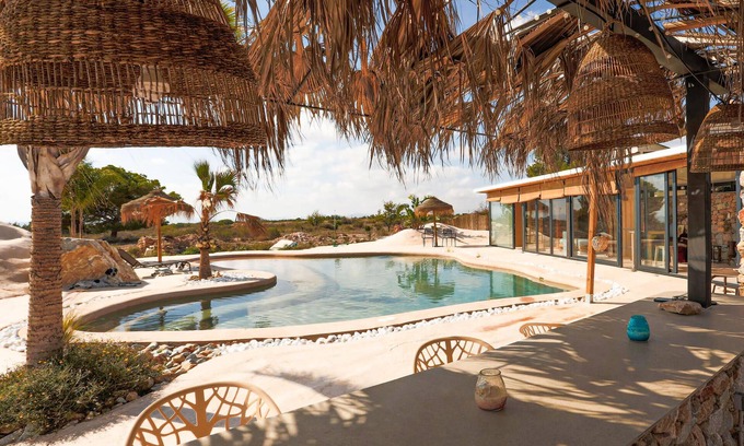 Corvera House | House near golf course