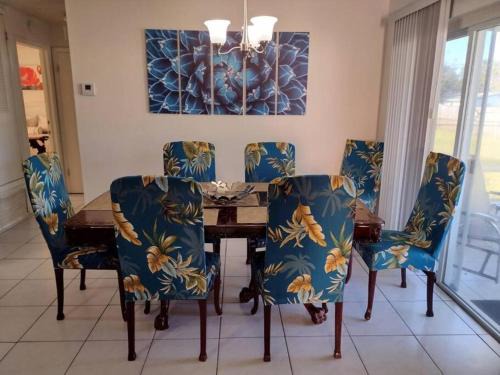 Casselberry House | House of Blues-3 Bedrooms+GameRoom