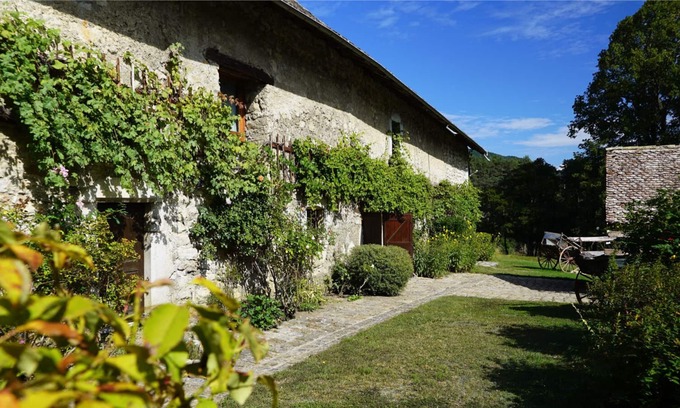 Roissard House | House of character in Trièves. 350m2 on 5000 m2 of wooded park