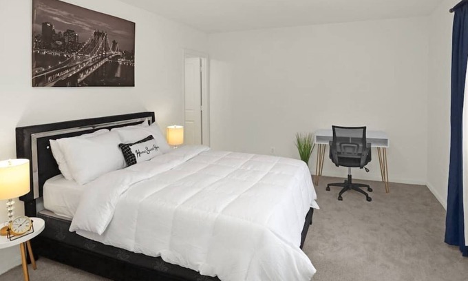 Fairfax House | House of Delight, Fairfax - Free parking