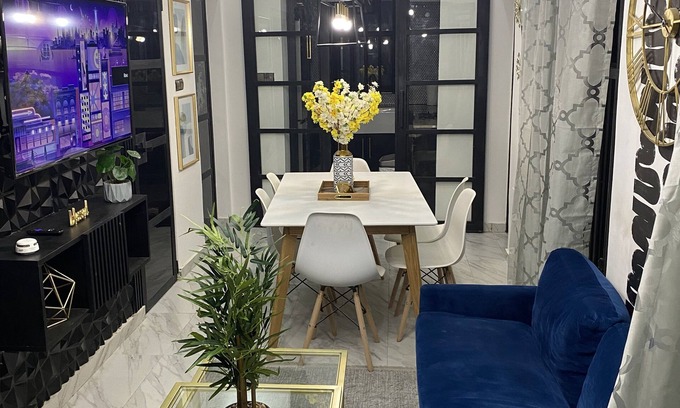Lome House | HOUSE OF ISAAC: Modern Luxury HomenSleeps: 06 -n Bedrooms: 03 -n Bathrooms: 03