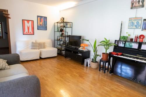 Lampugnano Apartment | House of Music San Siro Fiera