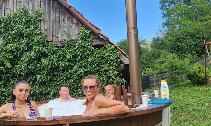 Ocolis House | House of Rei with Hot tube