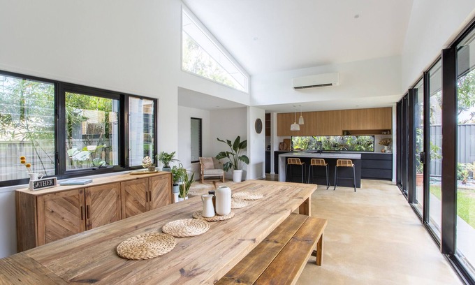 Pottsville House | house on anne - in the heart of pottsville