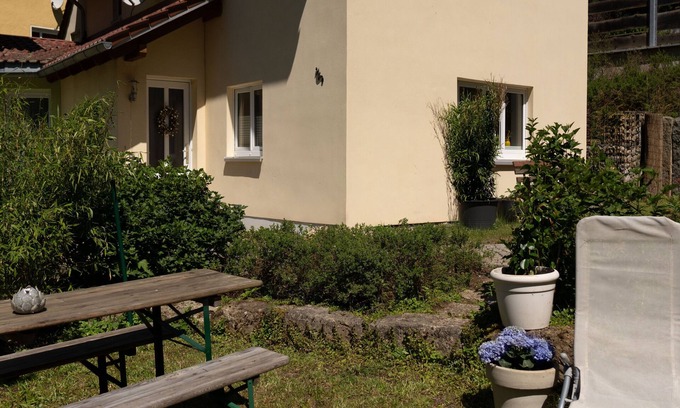 Klein Neundorf House | House on Lake Berzdorf