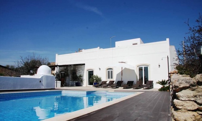 Boliqueime Villa | House on the hillside, sea view, private pool, large enclosed landscaped garden