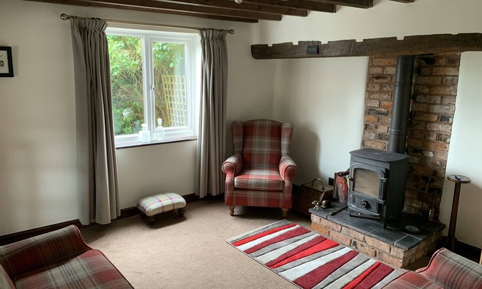 Overton-on-dee House | House perfect for exploring North Wales