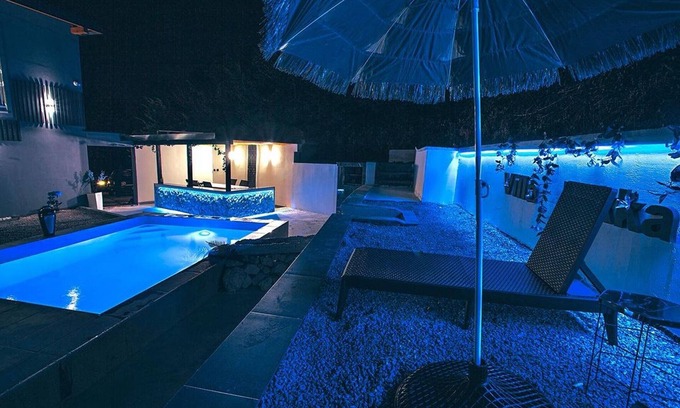 East Sarajevo Villa | House Pool Jacuzzi - Villa with Swimming Pool
