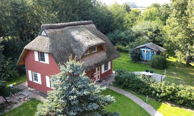 Rothenkirchen House | House Rose Red - House