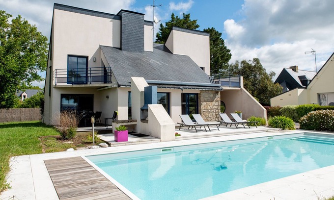 Le Tour-du-Parc House | House sea view 80m from the beach with heated pool and secure
