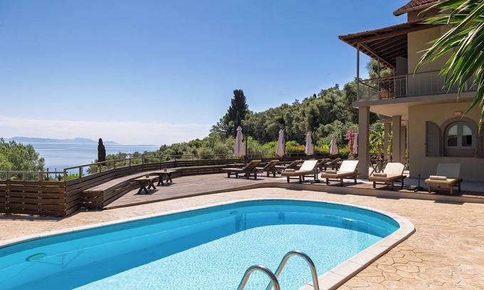 Dafnata House | House Sea View with Communal Pool