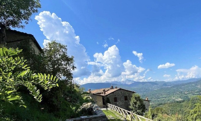 Pieve Fosciana Villa | House Sillico Quadruple Room