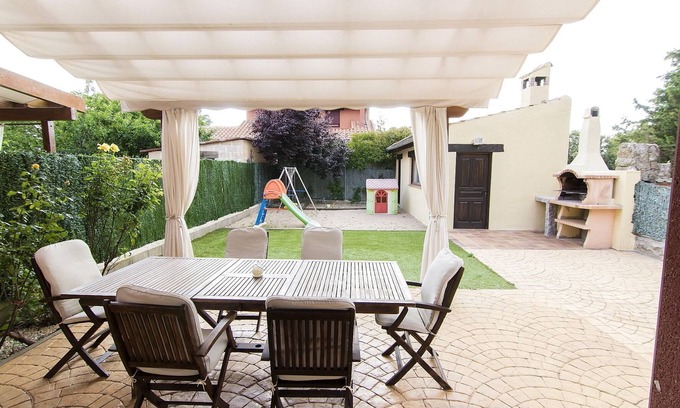 Revenga Cottage | House to enjoy with family and friends just 8 minutes from downtown Segovia.