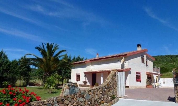 Teulada Villa | House villa with garden for 2-5 people