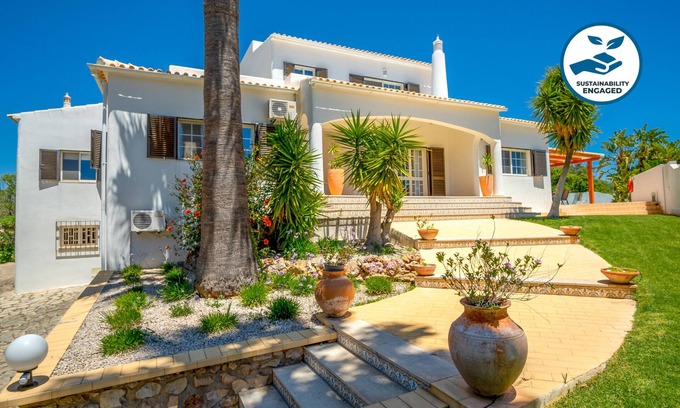 Almancil Villa | House w/heatable pool & BBQ