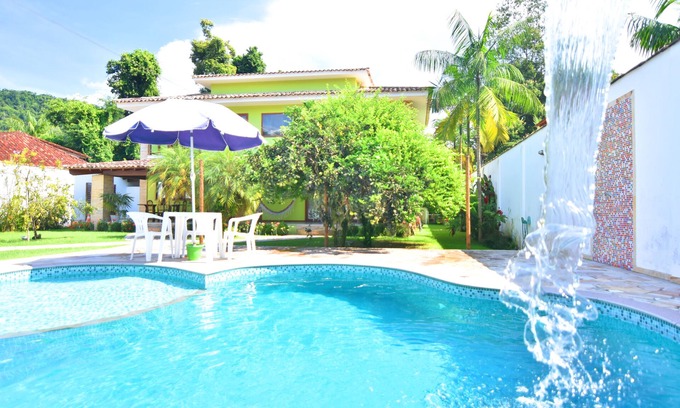 Portal das Artes House | House with 3 suites, swimming pool in a residential neighborhood, up to 7 people