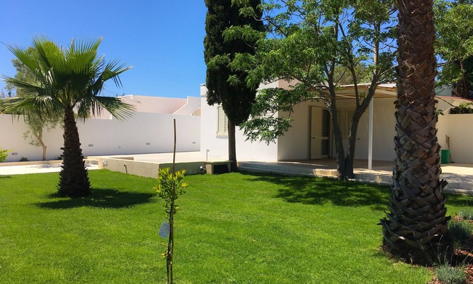 Ugento House | House with 4 beds, close to the sea but immersed in the Salento countryside.