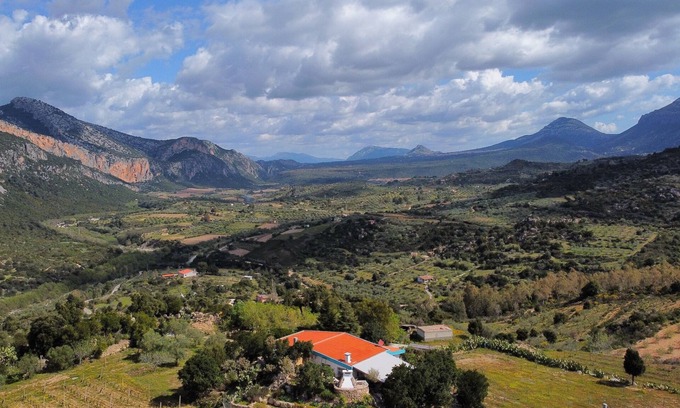 Dorgali House | House with garden and barbecue