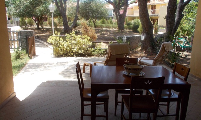 Porto Pino House | House with garden near the sea