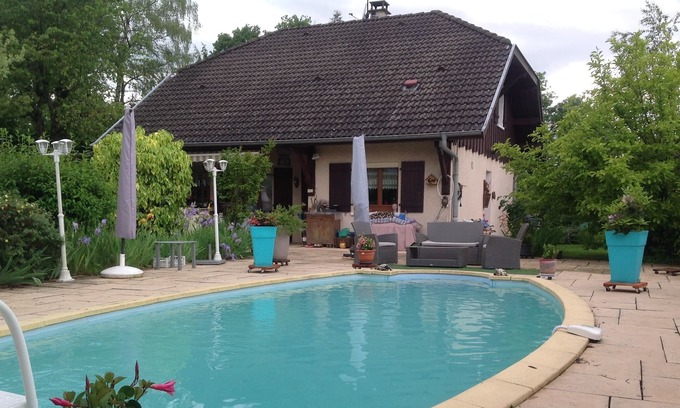 Etercy House | House with pool 8 km from Lake Annecy