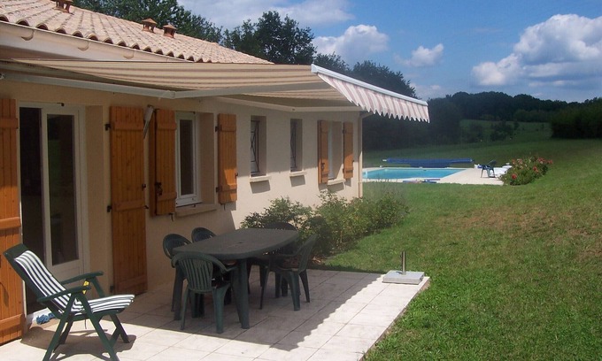 Saint-Chamassy House | House with private pool in the Dordogne Perigord black village