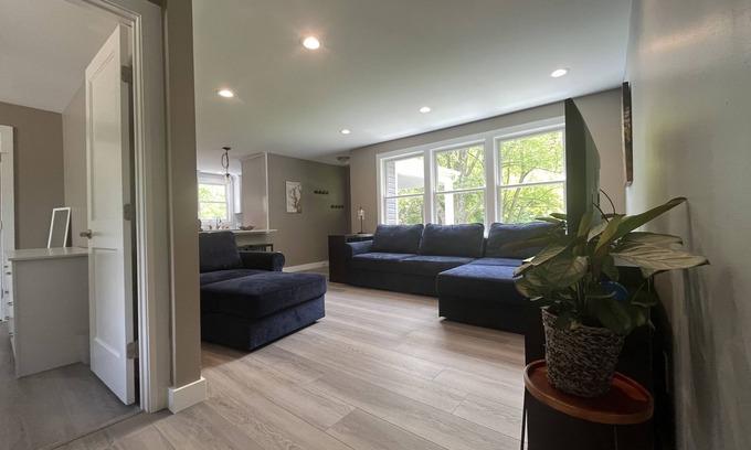 Friendship House | House with spacious patio