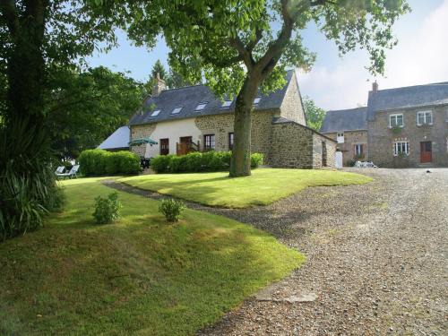 Bonnemain House | House with stunning views across the meadows