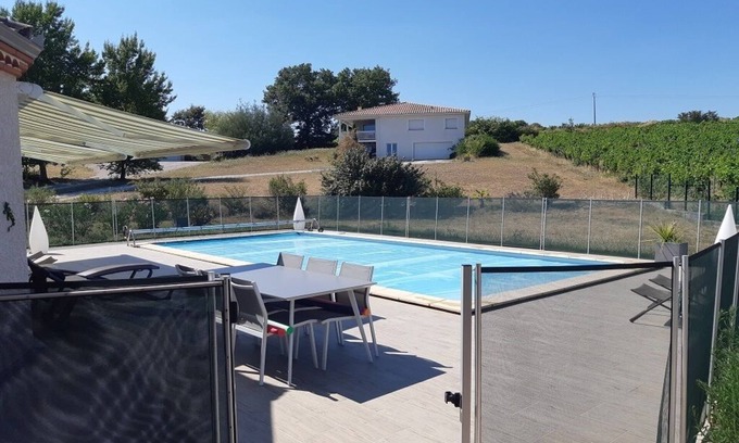 Rabastens House | House with swimming pool, at the foot of the vines, for family and friends.