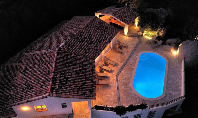 Pinarellu Villa | House with swimming pool 2/12 pers Sea and mountain view. Tennis in 500m