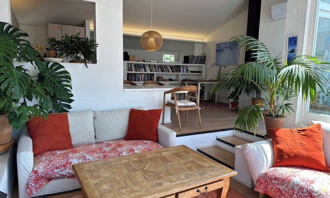 Cadaques House | House with terrace and sea views