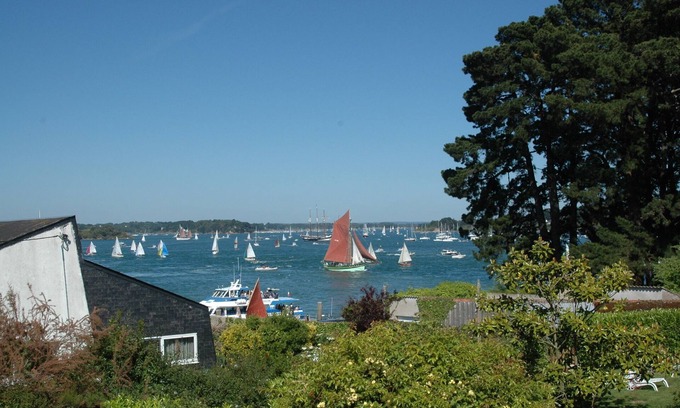 Baden House | House with view of the Morbihan Gulf, access to the port, large garden, 2-minute walk to the beach