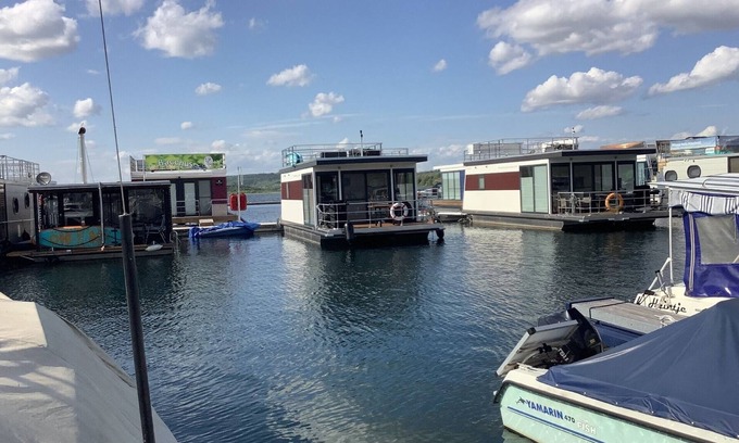 Braunsbedra Apartment | Houseboat for 3 guests with 33m² in Braunsbedra (164215)