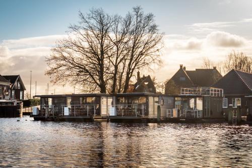 Zwartsluis Apartment | Houseboat XL Zwartsluis 1