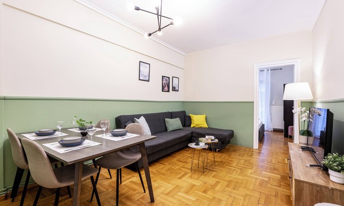 Thessaloniki City Centre Apartment | Houseloft CityView Hagia Sophia