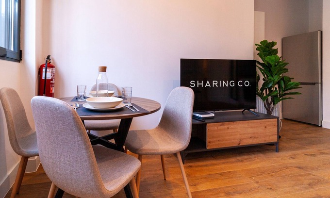 Almenara Apartment | Housing Simancas I V by Sharing Co