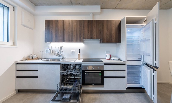 Savena Apartment | HouSmart Toscana 53 White