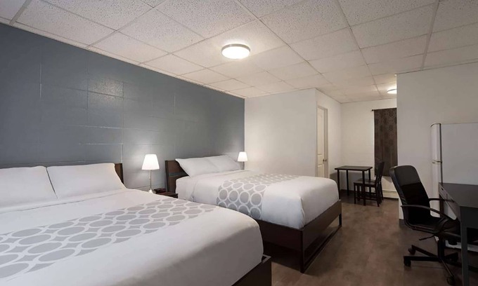 Grande Prairie Hotel | Howard Johnson by Wyndham Grande Prairie