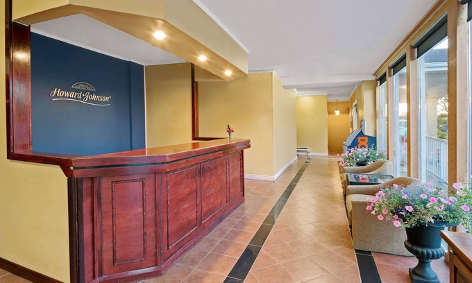 Lindsay Hotel | Howard Johnson by Wyndham Lindsay