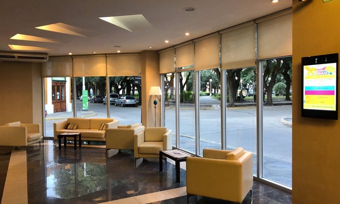 San Pedro Hotel | Howard Johnson by Wyndham San Pedro